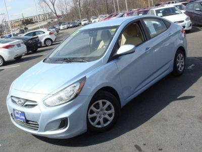 2012 Hyundai Accent  GLS