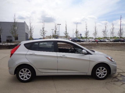 2012 Hyundai Accent
