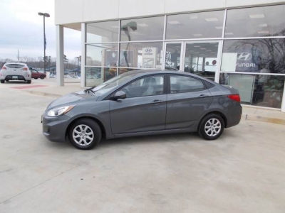 2012 Hyundai Accent  GLS