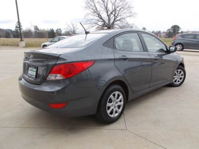2012 Hyundai Accent  GLS