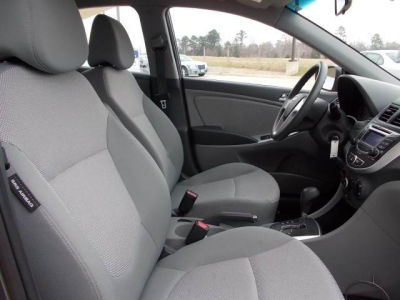 2012 Hyundai Accent  GLS
