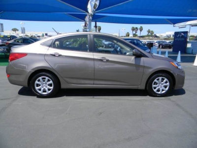2012 Hyundai Accent  GLS