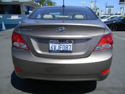 2012 Hyundai Accent  GLS