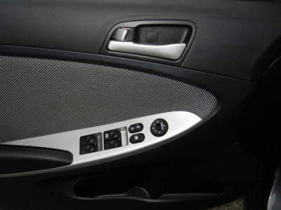 2012 Hyundai Accent  GS