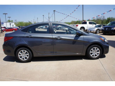 2012 Hyundai Accent  GLS