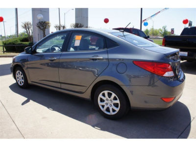 2012 Hyundai Accent  GLS