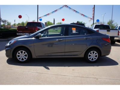 2012 Hyundai Accent  GLS