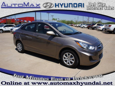 2012 Hyundai Accent  GLS