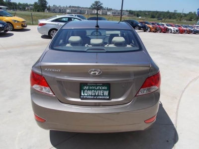 2012 Hyundai Accent GLS