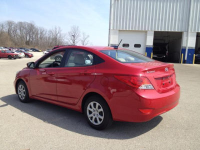 2012 Hyundai Accent  GLS