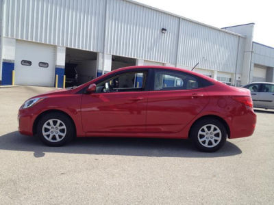 2012 Hyundai Accent  GLS