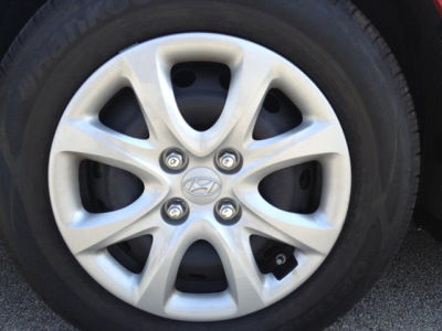 2012 Hyundai Accent  GLS