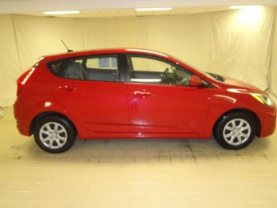 2012 Hyundai Accent  GS