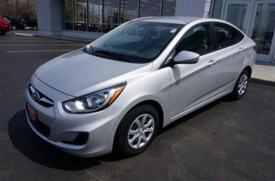 2012 Hyundai Accent GLS