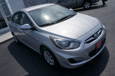 2012 Hyundai Accent GLS