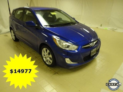 2012 Hyundai Accent  SE