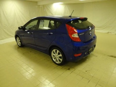 2012 Hyundai Accent  SE