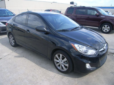 2012 Hyundai Accent  GLS