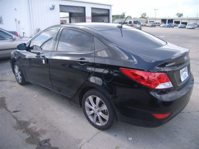 2012 Hyundai Accent  GLS