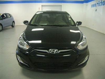 2012 Hyundai Accent  GLS