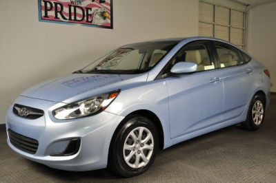 2012 Hyundai Accent  GLS