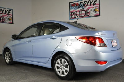 2012 Hyundai Accent  GLS