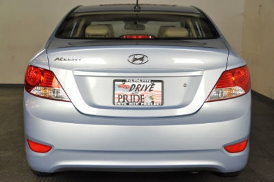 2012 Hyundai Accent  GLS