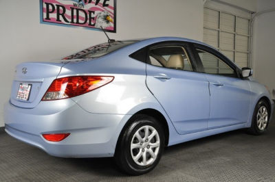 2012 Hyundai Accent  GLS