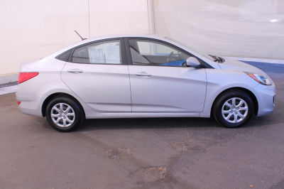 2012 Hyundai Accent  GLS