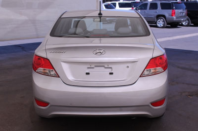 2012 Hyundai Accent  GLS