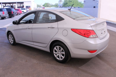 2012 Hyundai Accent  GLS