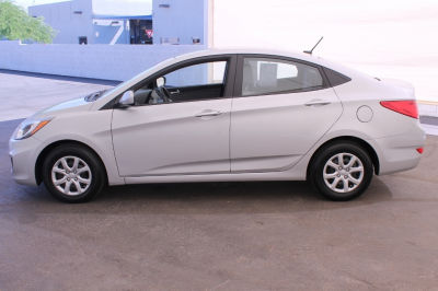 2012 Hyundai Accent  GLS