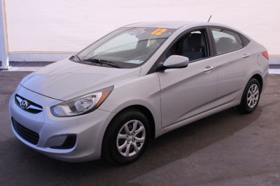 2012 Hyundai Accent  GLS