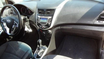 2012 Hyundai Accent  SE