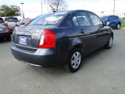 2011 Hyundai Accent  GLS