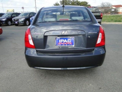 2011 Hyundai Accent  GLS