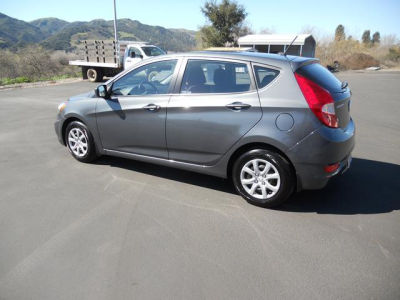 2012 Hyundai Accent  GS