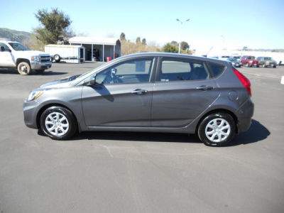 2012 Hyundai Accent  GS