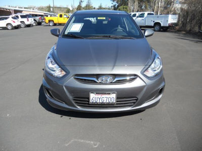 2012 Hyundai Accent  GS
