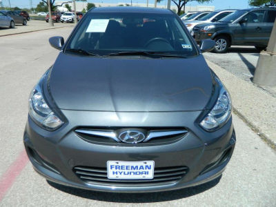 2012 Hyundai Accent GS