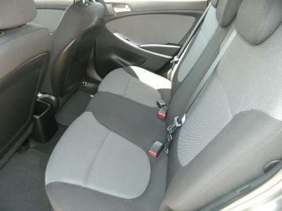 2012 Hyundai Accent GS