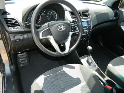 2012 Hyundai Accent GS