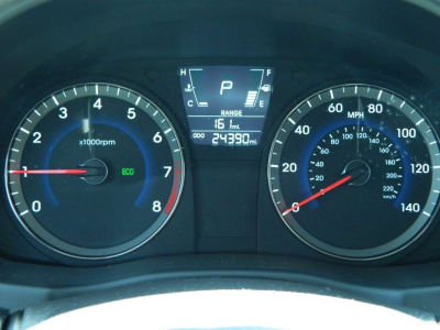 2012 Hyundai Accent GS