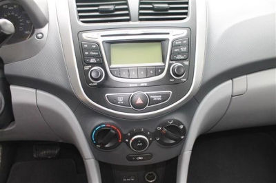 2012 Hyundai Accent  GLS