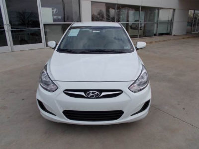 2012 Hyundai Accent  GLS