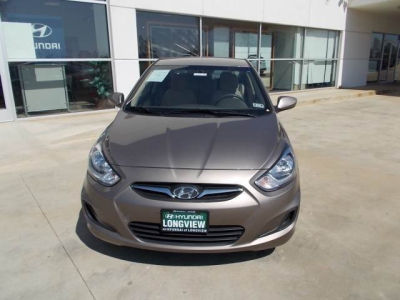 2012 Hyundai Accent  GLS
