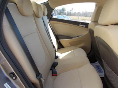 2012 Hyundai Accent  GLS