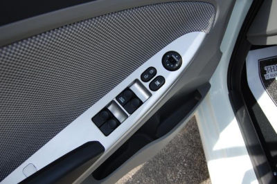 2012 Hyundai Accent