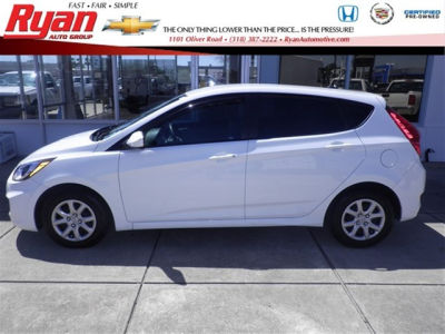 2012 Hyundai Accent  SE