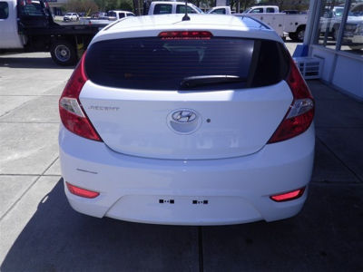 2012 Hyundai Accent  SE